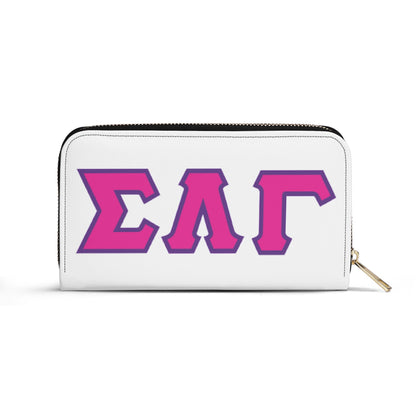 Distinct White Wristlet