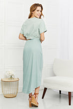 Load image into Gallery viewer, HEYSON Make It Work Cut-Out Midi Dress in Mint
