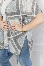 Load image into Gallery viewer, Justin Taylor Paisley Design Kimono in Gray
