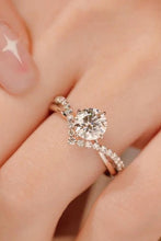 Load image into Gallery viewer, Bold Beauty 1 Carat Moissanite Heart-Shaped Ring
