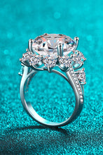 Load image into Gallery viewer, 10 Carat Moissanite Flower-Shaped Ring
