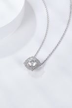 Load image into Gallery viewer, 1 Carat Moissanite Flower Shape Pendant Chain Necklace
