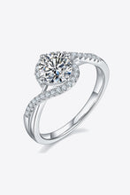 Load image into Gallery viewer, 1 Carat Moissanite Crisscross Ring
